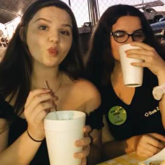 Meet your Posher, Wendy - Picture 1 of 1